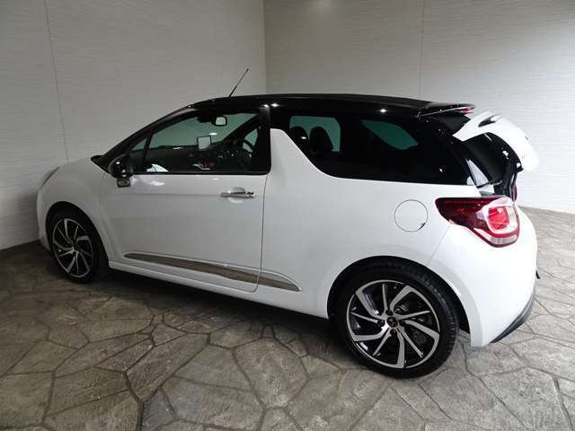 お車に詳しくないお客様もご安心下さい！当店スタッフが詳細な点までしっかりご説明致します！車の事だけでなく、ローンの手続きや購入の流れ等小さな疑問も当店で解決させて下さい！