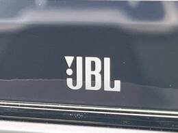 【JBLサウンドシステム】高度なチューニング能力が搭載されており、高音質な音楽をお楽しみいただけます♪