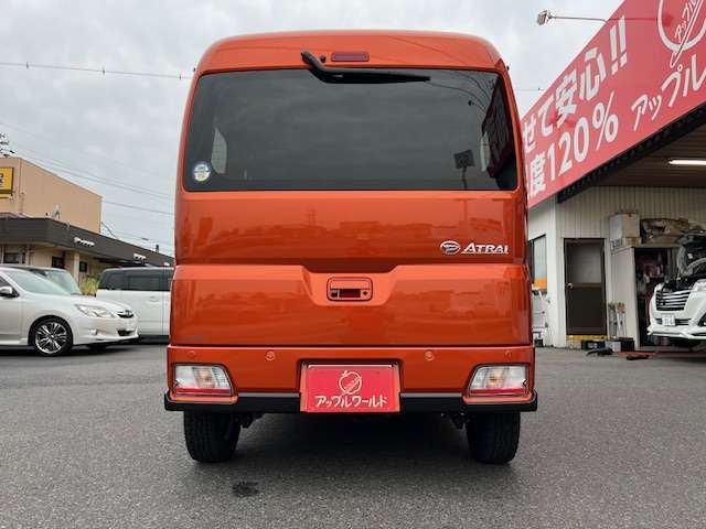 誰がどのように使用していたかわからないオークション仕入れではございません。ユーザー様からの買取車両ですので履歴もわかり安心です。