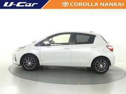 低燃費で環境にもやさしいハイブリッド車です。トヨタ専用診断機器でハイブリッドシステムを綿密に点検してあります！