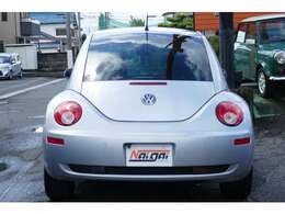 奥様のくつろぎ空間も充実！おいしいコーヒーでも！旦那様にはアフターパーツコーナーに！ついつい時間が経つのを忘れてしまう。車選びも大切だけど、お店選びにも拘ってみてください！