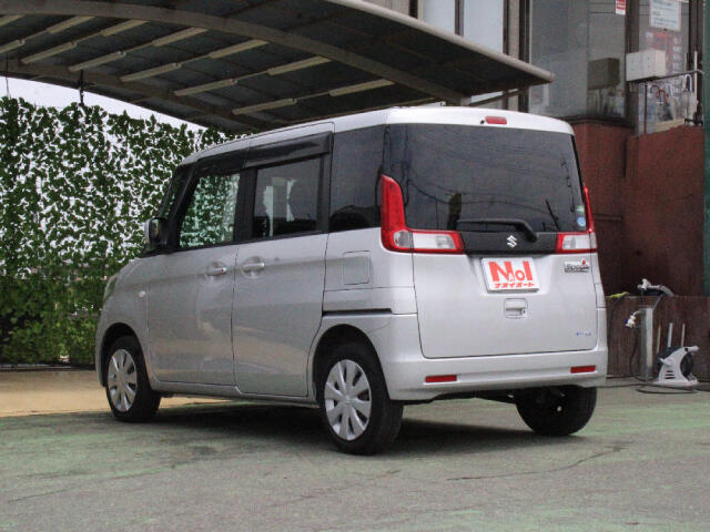 「当社のこだわり」全車8万キロ以内の良質車。走行距離はお車のバロメーターです。当社では8万キロ以上のお車は展示しておりません。なおかつ、メーター管理システムで不正メーターは1台もありません。