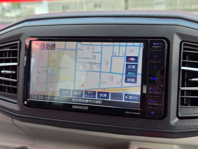 カーナビゲーション付きです！今はスマホのMAPアプリなどもあるけど、なんだかんだ言って今のカーナビは多機能で便利♪