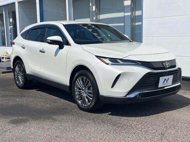 大好評のボディコーティング「弾スプラッシュコート」もご納車までに施工可能。通常のガラスコートと異なる、耐久年数6年の無機質ガラスコーティングが、ボディをキレイな状態に保ってくれます。