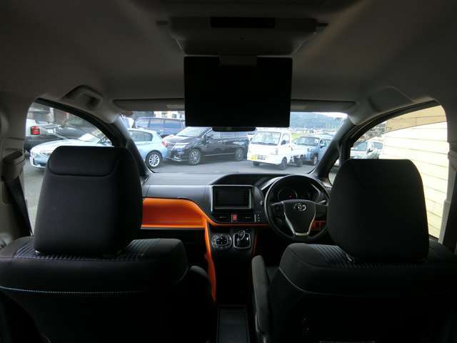 当店は営業時間を18時までとしていますが、お仕事が遅くなって車を見に行く時間がないあなたにも柔軟に対応しています！お気軽にお問い合わせください。