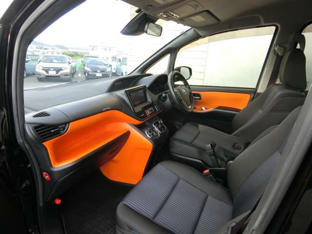 中古車の中には修復歴のある車輛があります。この修復歴がすべて粗悪なものばかりではありません。修復が軽度なもの、綺麗に修理されているもの・・など厳しくチェックして仕入れしています。お買得チャンスかも！