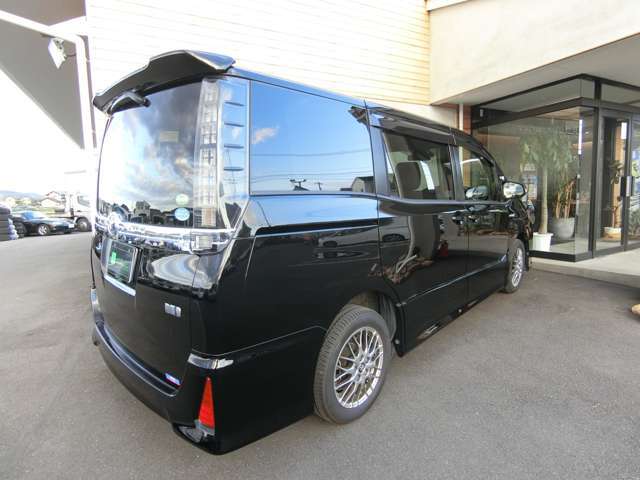 低価格の理由を聞かれることが多いのですが、人件費やコスト削減による小さな店ならではの低価格を実現しているだけです！値段以上の満足を目指しています。