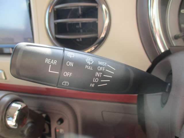 他の車屋さんに負けない在庫数であなたのお気に入りの1台がきっと見つかります！