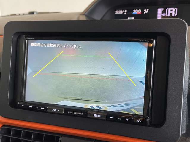 【カーナビ】　バックカメラ搭載で、駐車時も安心出来ます！