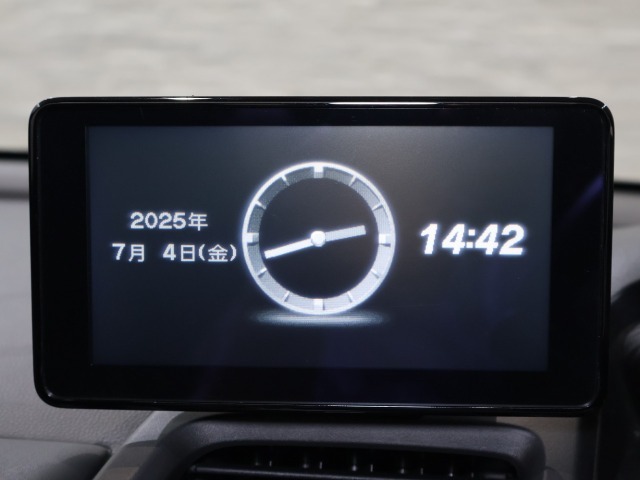 純正センターディスプレイが装備されています！オーディオソース：FM　AM　BTA　USB　HDMI