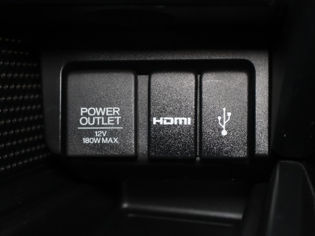 HDMI出力に対応しています！映像出力対応の機器を接続することで、ナビ画面に機器の映像を映し出すことができます！