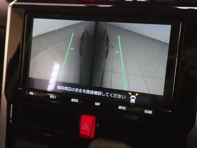 サイドにもカメラがついており、より安心して駐車できます。