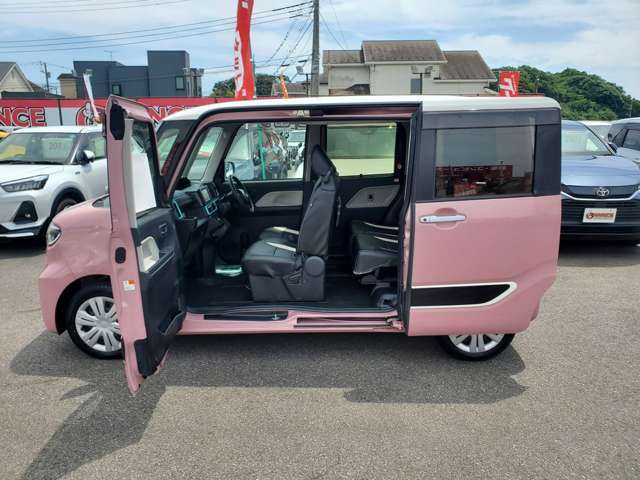 ☆チャンスの魅力10☆　　お客様に少しでも安くお車を提供するために、チャンスでは店舗看板や、装飾、展示車両用のポップやシールなど、ほとんどの物を自社制作しています！スタッフの手作りの物も多数あります！