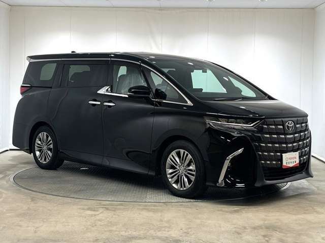 トヨタ認定中古車では自動被害軽減ブレーキなど、安全運転支援機能のシステムをチェックしています。