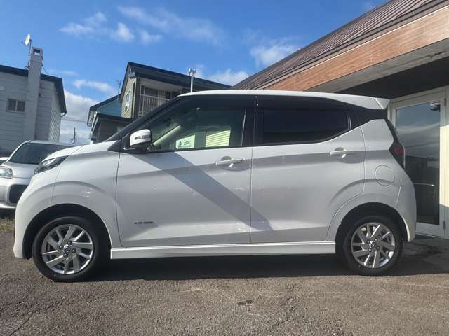 ●写真ではわかりずらい車輌状態も、お電話で実車を確認しながらご説明させていただきます。また、見たい箇所の写真などリクエストを頂ければ、メールやLINEなどでもご対応可能ですのでお気軽にお問合せ下さい。
