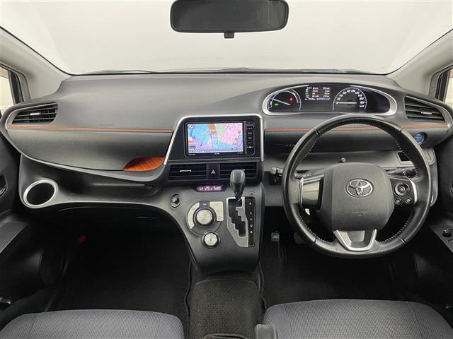 【インパネ全体】全方位で視界が広く、高い目線で運転もしやすいです！