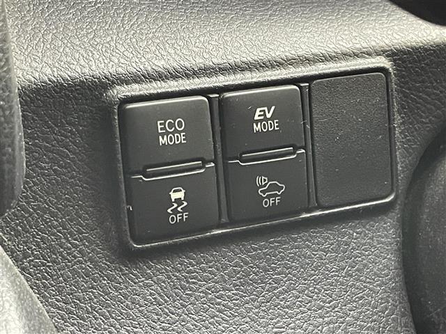 【運転席操作部】快適なドライブを楽しむための機能が装備されています！運転席から触れるので、使いやすいです！除菌プランいれていただくと、さらに清潔で安心していただけます！