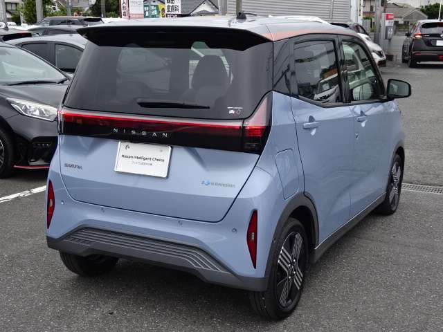 ★ライブ商談★やっております！ご自宅に居ながらお車をご覧いただくことができます！お手持ちのスマホ・PCより簡単に始められます。気になるお車状態をリアルタイムでご確認頂けるのでご好評いただいております！