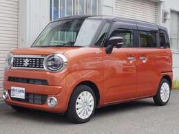 ワンズアームズのスタッフは国家資格整備士です。自社整備工場完備で、仕入れから販売、買取、修理、アフターフォローまで国家資格整備士が行い、良質安心な車両を安価にご提供出来るよう、日々、努力しております。