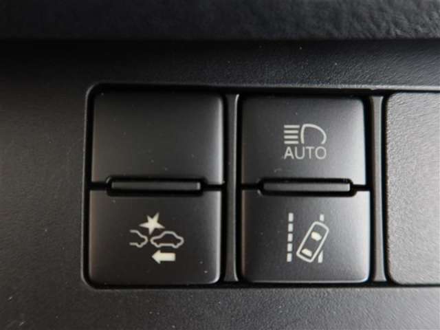 愛車の室内を抗菌・抗ウィルス・防臭コーティングするチタニア（有料）がオススメ！車内を安心・安全・快適に保ちます！詳細は店舗スタッフまでお尋ねください。