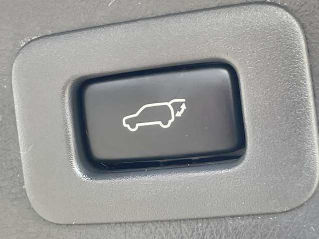 自社ローン対応車　 詳しくは弊社ホームページまで！ 　https://carlifegroup.fukuoka.jp/カーセンサー掲載車以外にも在庫車輌 多数掲載中！カーライフ福岡　福岡県糟屋郡粕屋町戸原西4丁目8-11　TEL0120-038-871