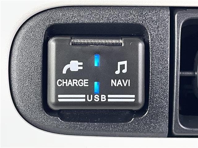 気になる車はすぐにお問い合わせください！画面右側の0066から始まる無料ダイヤルからお問い合わせ下さい！専門スタッフがお車のご質問にお答えいたします！