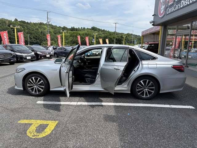 ☆チャンスの魅力7☆　待望の！自由返済型ローンを低金利でご利用頂けます！「今の車の支払いが残り一年ある..」　「今は仕事が順調だけど..」そのような方も心配いりません！ご返済金額を調整、変更できます！