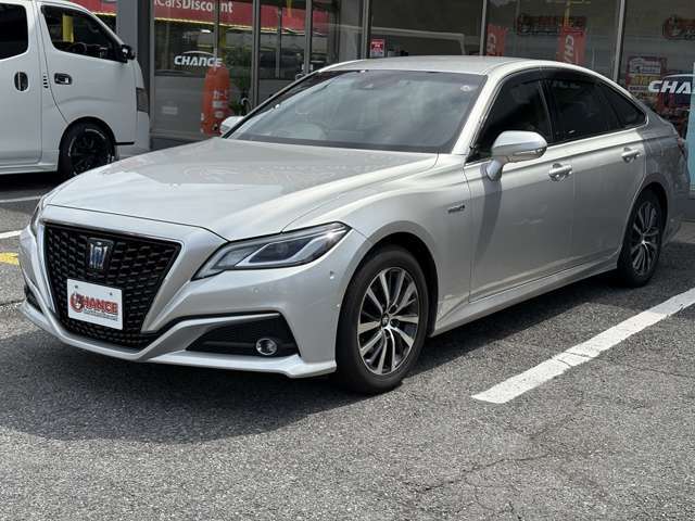 当店でお車をご購入いただき、さらに「有料保証」プランにご加入いただくと、特典としてオイル交換10回分の無料チケットを差し上げます。