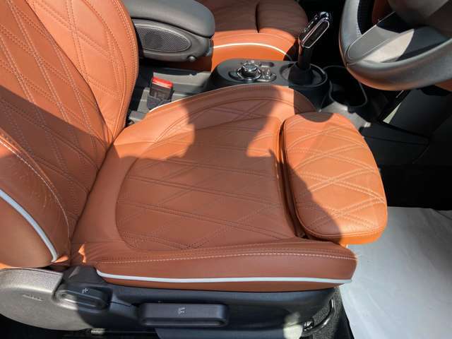 安心してカーライフを始めていただくことが出来るよう、必要な整備を実施し整備記録簿を発行いたします。