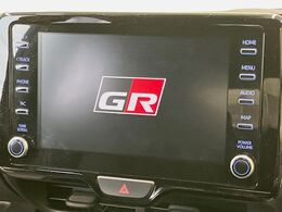 【8インチ　ディスプレイオーディオ】大画面のディスプレイはAppleCarPlayやAndroidAutoが利用可能。大きな画面でスマホナビアプリ等が利用いただけます♪
