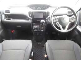 ご納車後も安心なプレミアム保証をご提案いたします。ナビや電装品、エアコンなども含めた600項目の充実した保証内容と安心のロードサービス付帯でサポートいたします。詳細はお尋ねください。