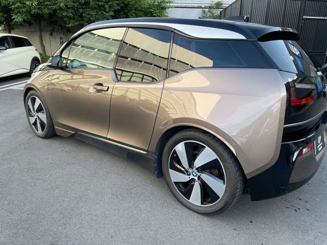 現在お乗りのお車の査定も実施しております。国産車、輸入車関係なくご相談ください。