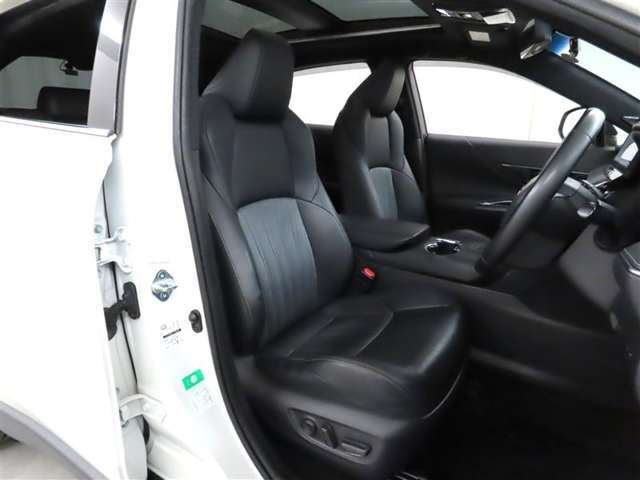 長時間座っても疲れにくいシートです。