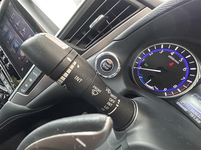 気になる車はすぐにお問い合わせください！画面右側の0066から始まる無料ダイヤルからお問い合わせ下さい！専門スタッフがお車のご質問にお答えいたします！