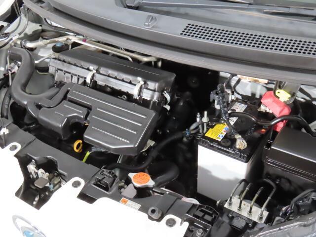 エンジンルームもきれいですよ。機関機構系も良好です。納車前に点検整備も行います。エンジンオイル・オイルフィルター・エアコンフィルター・ワイパーゴムは必ず交換致します（エアコンフィルターは、装着車のみ）