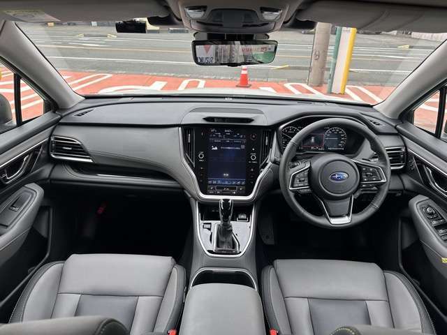 ★修復歴車一切ありません！それどころか、弊社の仕入在庫につきましては、フェンダー、ボンネット、ドアパネル等の交換歴、修理歴のある車両は基本的に仕入れを行いませんので高品質な車両のみ在庫で揃えています！