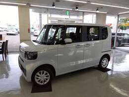 札幌ホンダ南郷店はお客様の多彩なニーズにご対応出来る国産オールメーカー取り扱い店舗になります。毎週新たな展示車が続々と入荷しております！