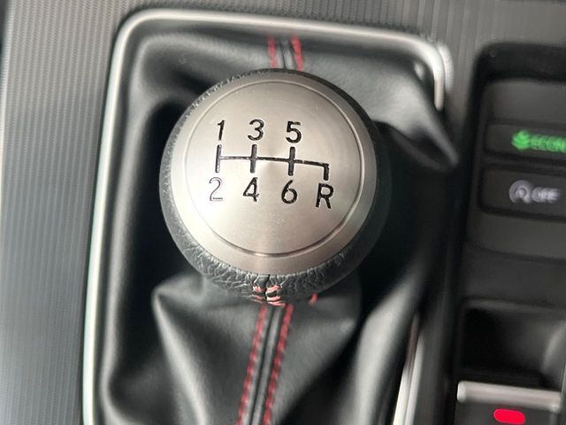 【フロア6速MT】走りの6速MT！！スポーティーな走行をお楽しみいただけます♪