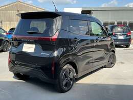 納車前には点検整備をさせていただいております。走行距離無制限のワイド保証付ですので、購入後安心してお乗り頂けます。