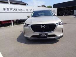 新潟マツダ自動車の中古車をご覧いただき誠にありがとうございます。ぜひ一度ご来店いただき、展示車をご覧になっていただければと思います。ご来店をスタッフ一同心からお待ちしております。