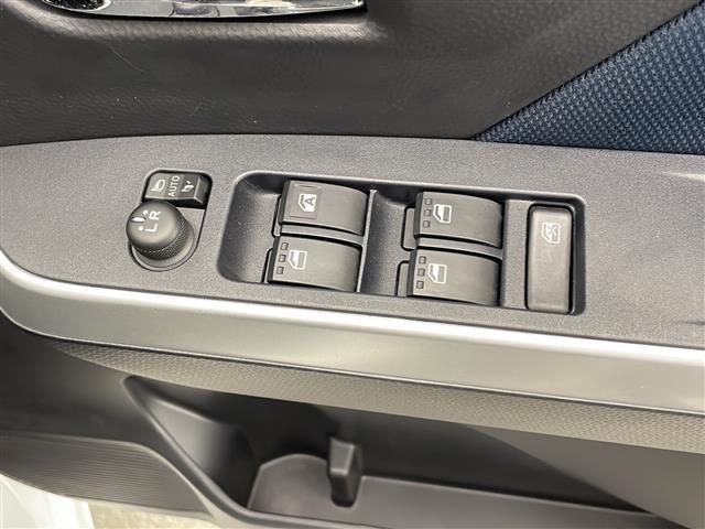 気になる車はお電話やメールで当店にお問い合わせください。なお、お電話での在庫の取り置きはできません。ご来場の際は、商談が重なる事が増えていますので事前に在庫有無をご確認くださいませ。