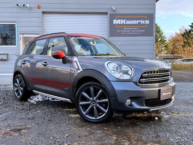 ミニクーパーD　オール4　パークレーン入庫しました！専用ボディカラー、ナビゲーションパッケージ、フルセグTV、バックカメラ、クルコン、シートヒーター、夏冬タイヤ付き！！お気軽にお問い合わせください。