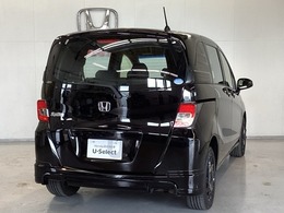 【Honda認定中古車 U-Select】　は3つの安心をお約束します。　1　Hondaのプロが整備した安心。 2　第三者機関がチェックした安心。　3　購入後もHondaが保証する安心。