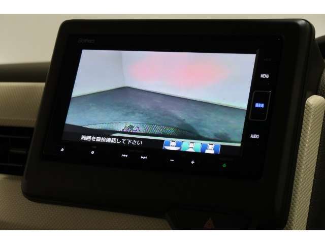 ◆◆バックカメラの画像です。車庫入れの安心感がアップしますね☆