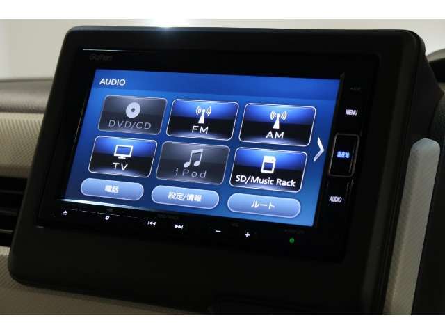 ナビゲーション(VXM-214VFi)ももちろん装備☆多彩な機能で快適ドライブをアシスト☆オーディオ機能も充実していますね☆