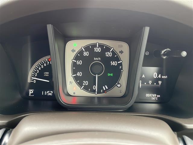 【スピードメーター】メーターがシンプルで見やすく運転しやすいですね！
