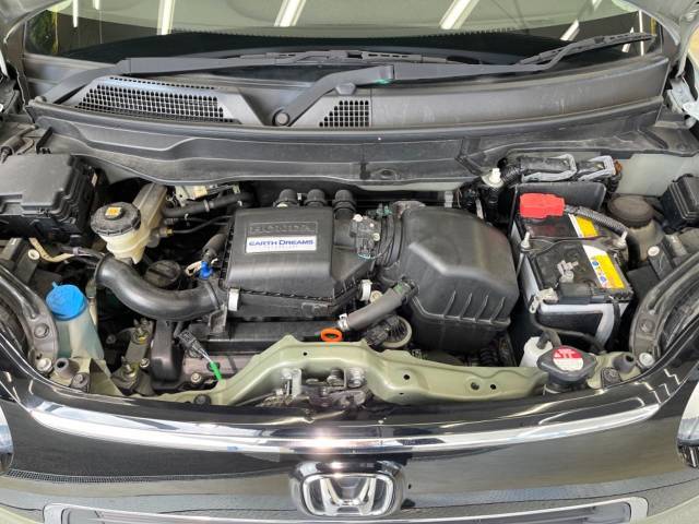 親切・丁寧な専門メカニックスタッフが応対！・車検・点検整備・事故等の修理などアフターサービスも安心。お車のカスタマイズもネクステージのサービススタッフまでご相談ください！