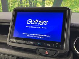 【純正ナビ】人気の純正ナビを装備しております。ナビの使いやすさはもちろん、オーディオ機能も充実！キャンプや旅行はもちろん、通勤や買い物など普段のドライブも楽しくなるはず♪