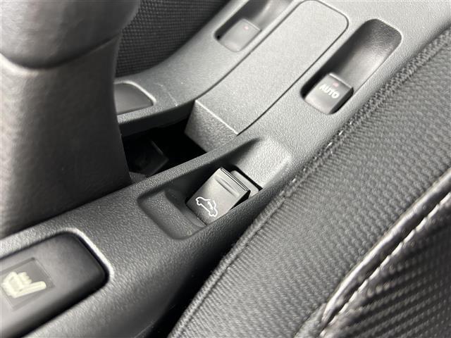 【運転席操作部】快適なドライブを楽しむための機能が装備されています！運転席から触れるので、使いやすいです！除菌プランいれていただくと、さらに清潔で安心していただけます！