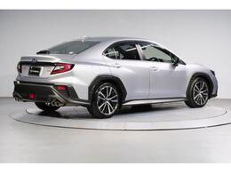 スタイリッシュなシルバー！WRX S4です！